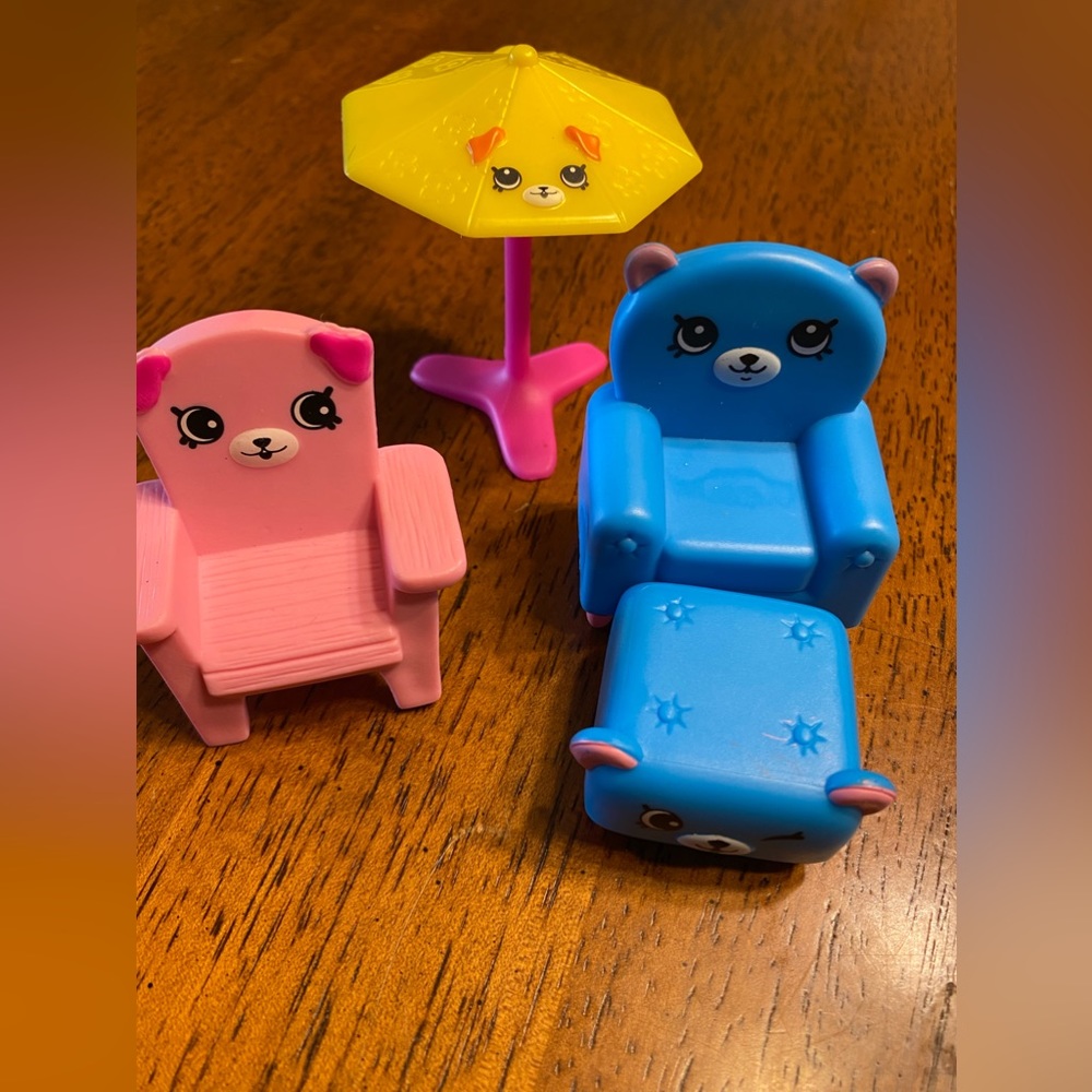 Shopkins, four pieces for McDonald’s 2017 collection.